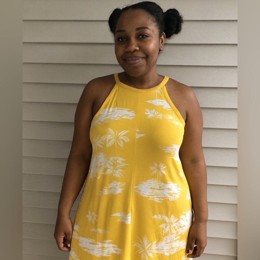 Old Navy Sun Dress YellowHawaiian palm tree tropical, vacation. Size Medium. EUC